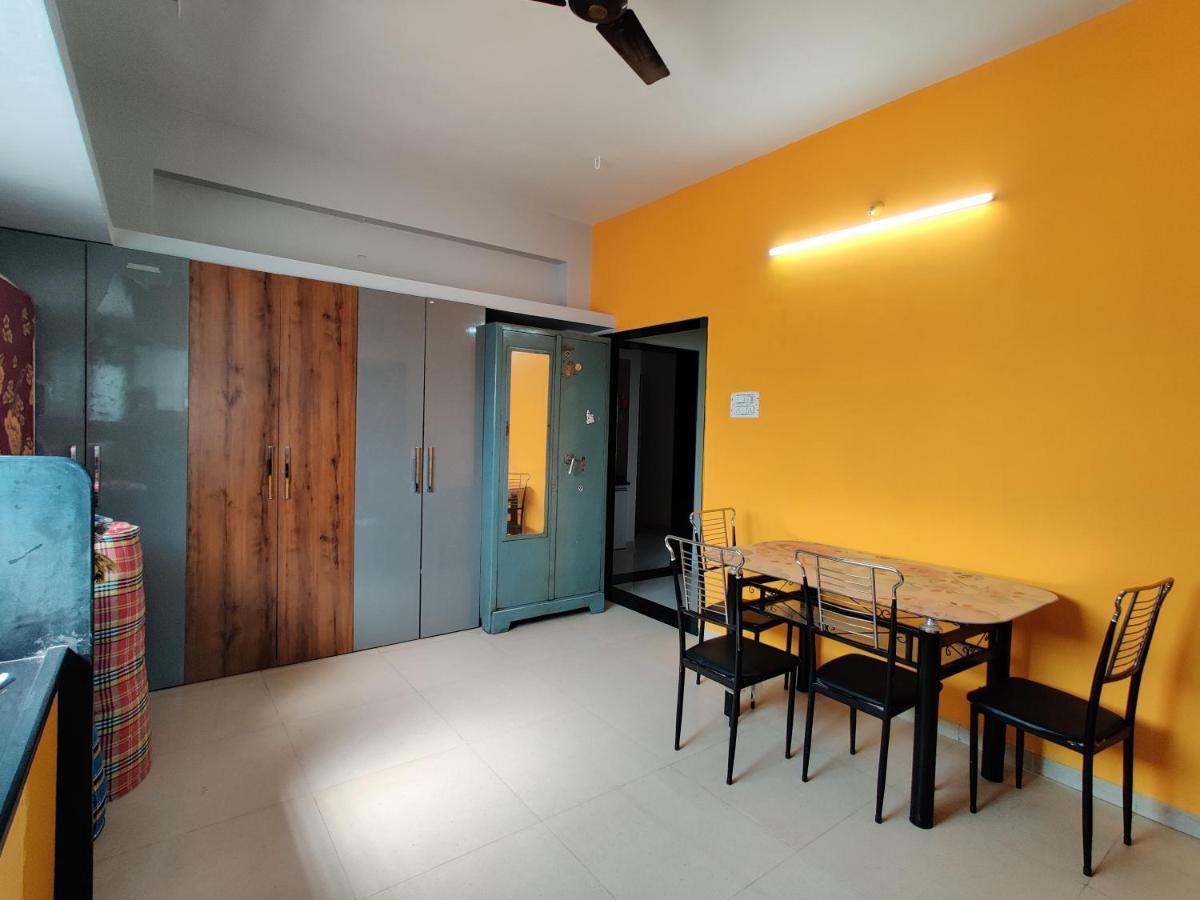 Rajlakshmi Niwas Apartamento Solapur Exterior foto